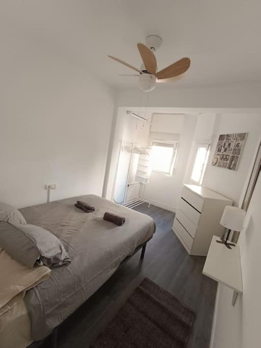 Estupendo Piso Renovado A 30 Metros De La Playa Apartment Almeria Exterior photo